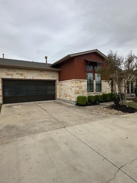 Building Photo - 309 Jeffrey David Ln W