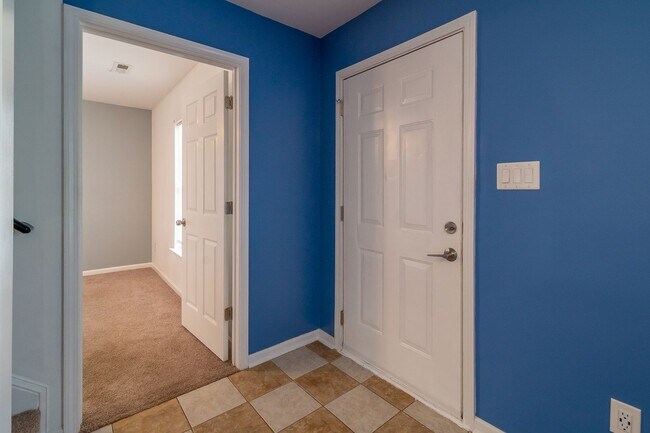 Building Photo - 1053 Brianna Way