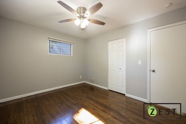 Building Photo - 3BDRM Warren Home! OPEN HOUSE 11/5 3-3:30 PM!