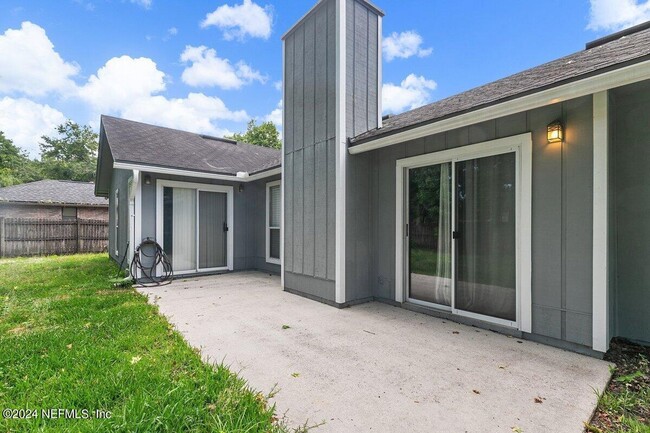 Building Photo - Beautiful 4-bedroom, 2-bath home in Mandarin!