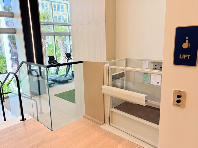 Building Photo - 151 N Seabreeze Blvd