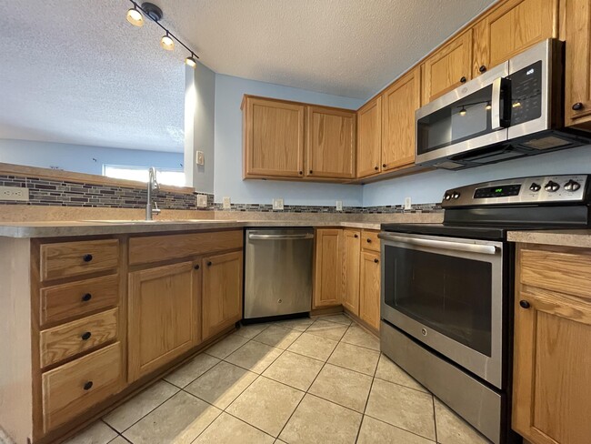 Building Photo - 14534 Lockslie Trail