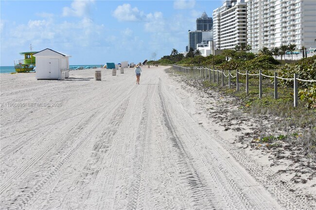 Building Photo - 6365 Collins Ave