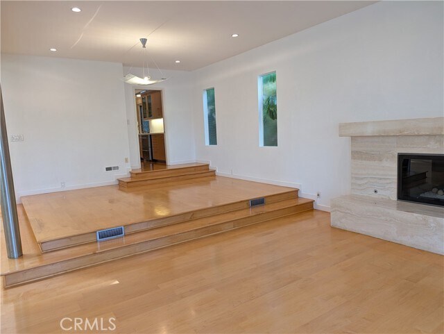 Building Photo - 1451 3rd St