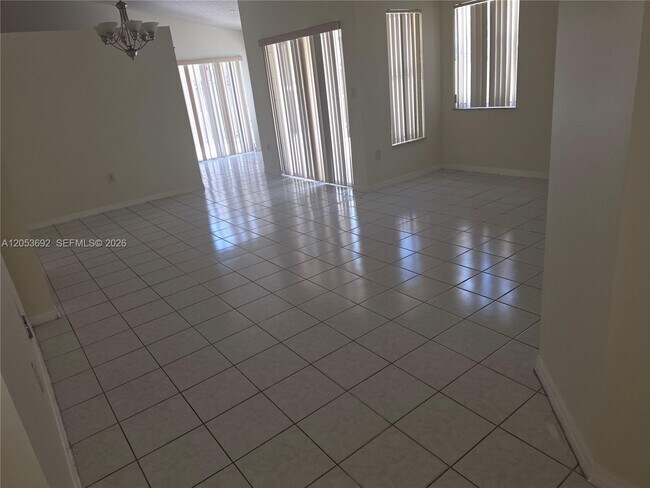 Building Photo - 14241 SW 151st Ave