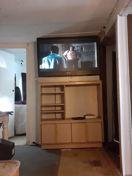 Building Photo - 5728 4th St