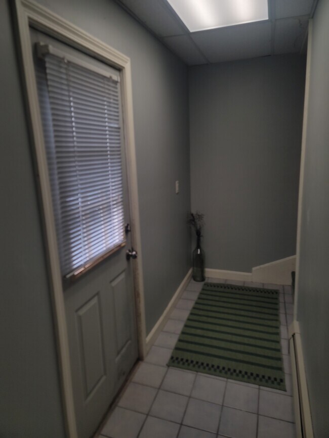 Building Photo - 651 Fall River Ave