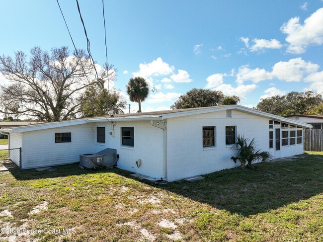 Building Photo - 260 Sabal Ave