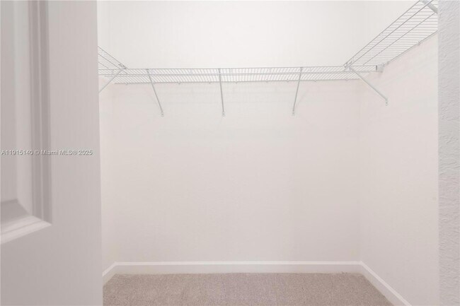 Building Photo - 2636 SE 8th Ct