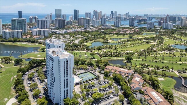 Building Photo - 20225 NE 34th Ct