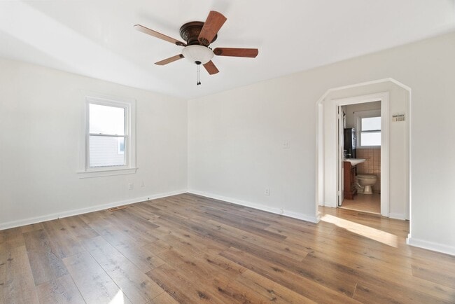 Primary Photo - 2 Bed 1 Bath for Rent in Norfolk