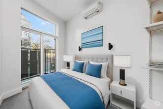 Building Photo - Furnished room/NOT APARTMENT