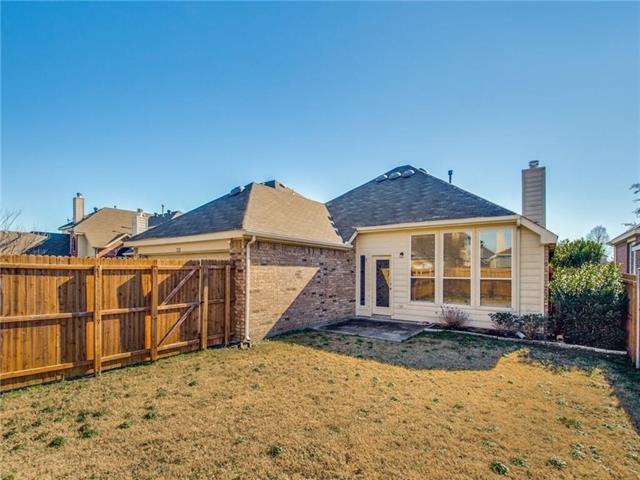 Building Photo - 1521 Broadmoor Dr