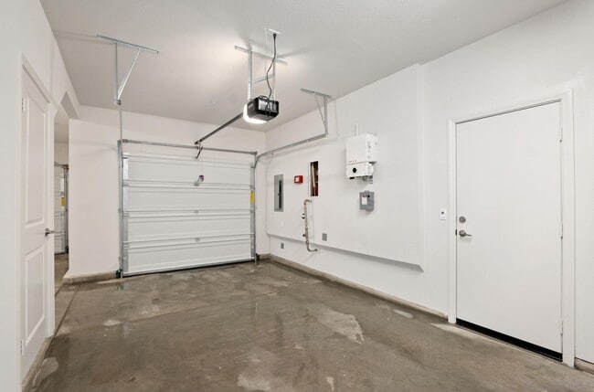 Building Photo - 1523 Wingwood Ln
