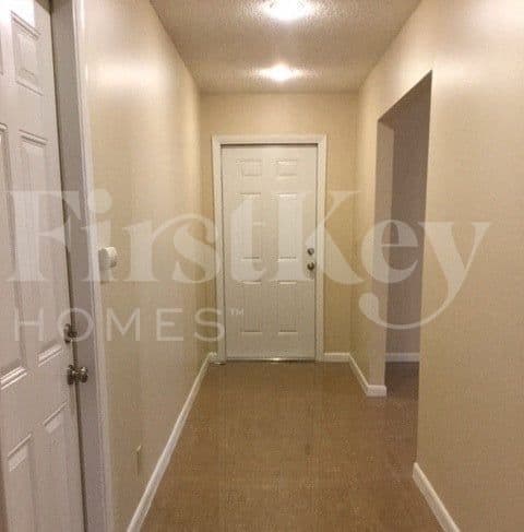 Building Photo - 4317 Honeysuckle Ave