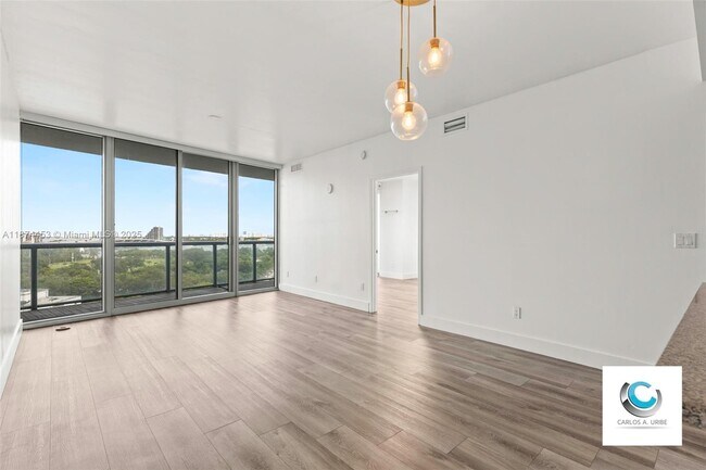 Building Photo - 888 Biscayne Blvd