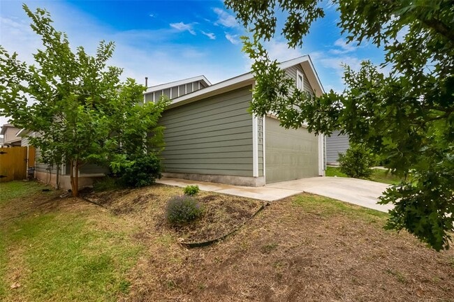 Building Photo - 7209 Spirit Hill Rd