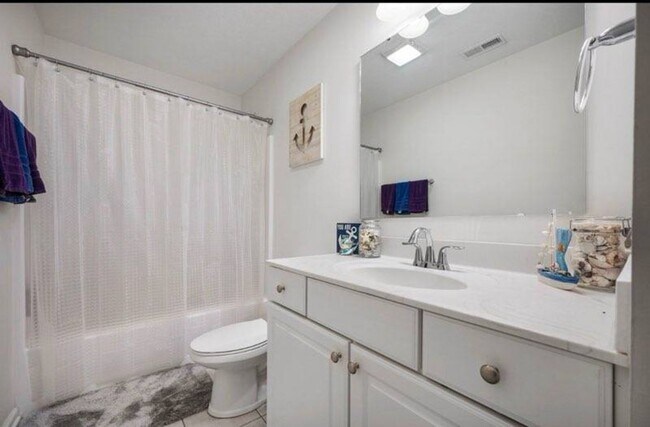 Building Photo - Luxury Living That's Worth the Wait!! COMING IN NOVEMBER