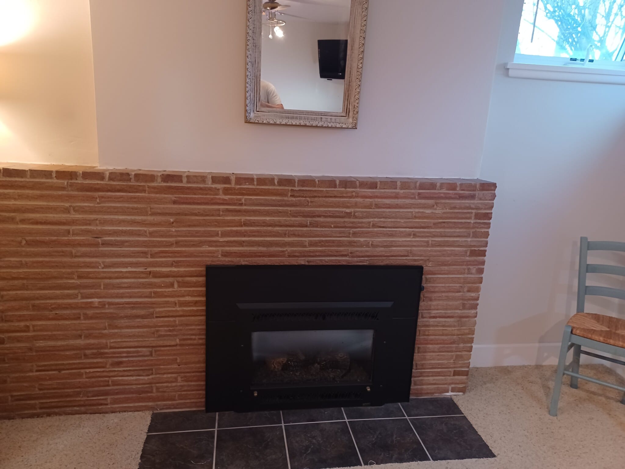 Gas fireplace in basement - 4719 SW Findlay St