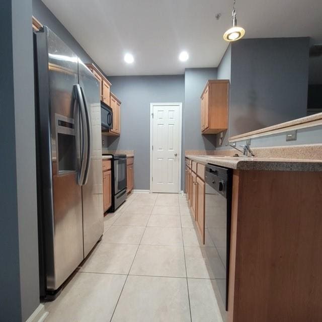 Building Photo - 119 Riverwatch Ct