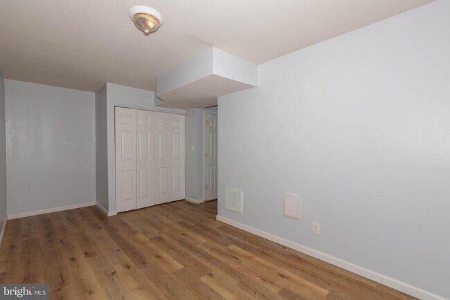 Building Photo - 128 Pony Cir