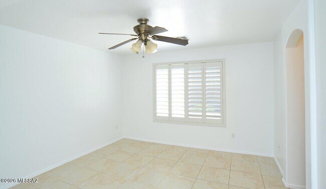 Building Photo - 5493 W Silent Dove Way