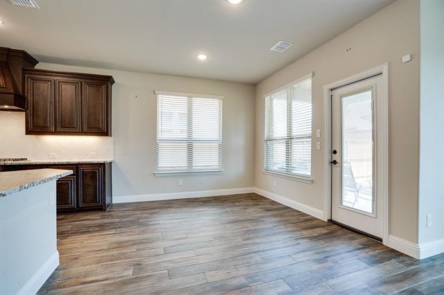 Building Photo - 1409 Arrowwood Dr