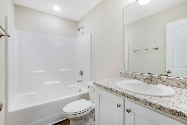 Building Photo - JESUP HOME FOR RENT!!