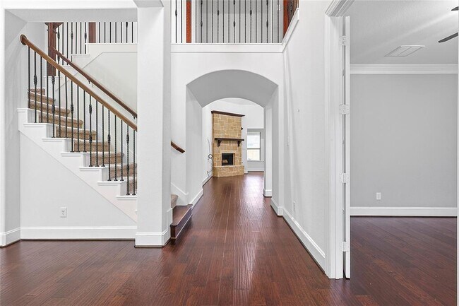 Building Photo - 5919 Solara Ledge Ln