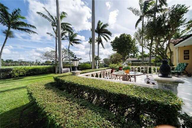 Building Photo - 5801 Alton Rd