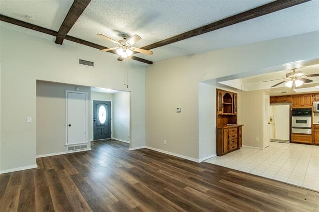 Building Photo - 213 Melinda Dr