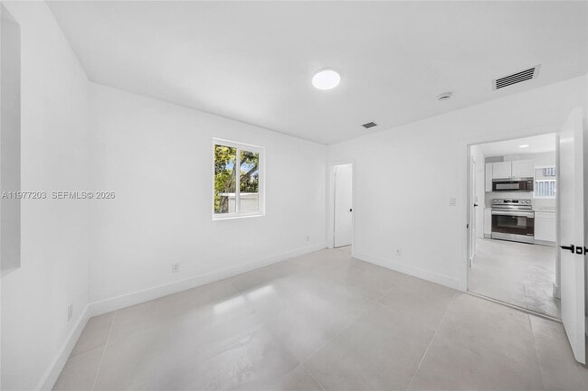 Building Photo - 250 NW 98th St