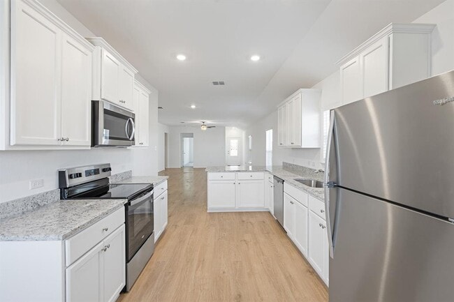 Building Photo - 112 Paria Ct