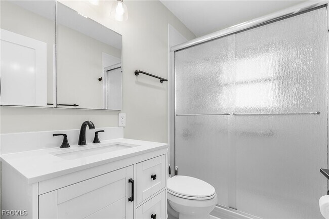 Building Photo - 5731 Lauder St