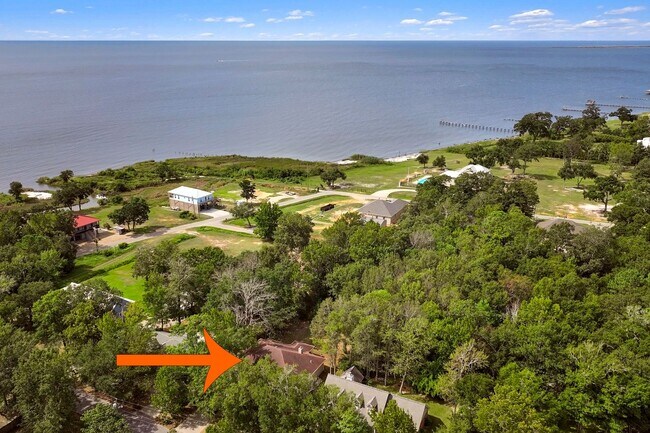 Building Photo - 3 Bedroom Home in Ocean Springs