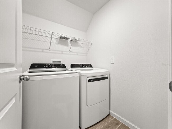 Building Photo - 3534 SE 37th Ct
