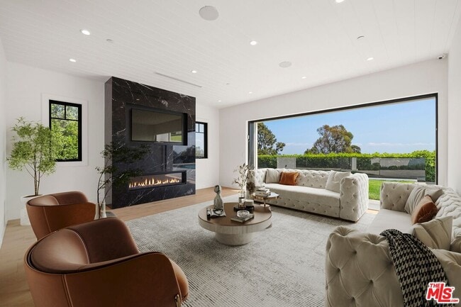 Building Photo - 1744 Correa Way