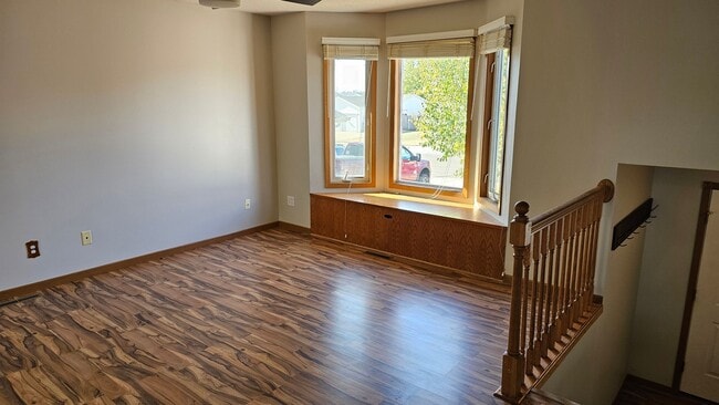 Building Photo - Beautiful Single Family Home