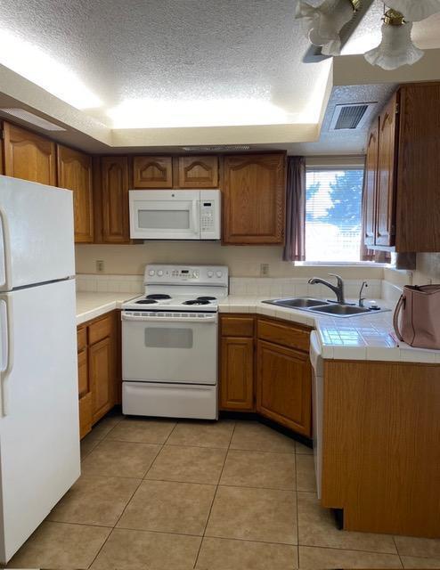 Building Photo - 721 N Mallard St