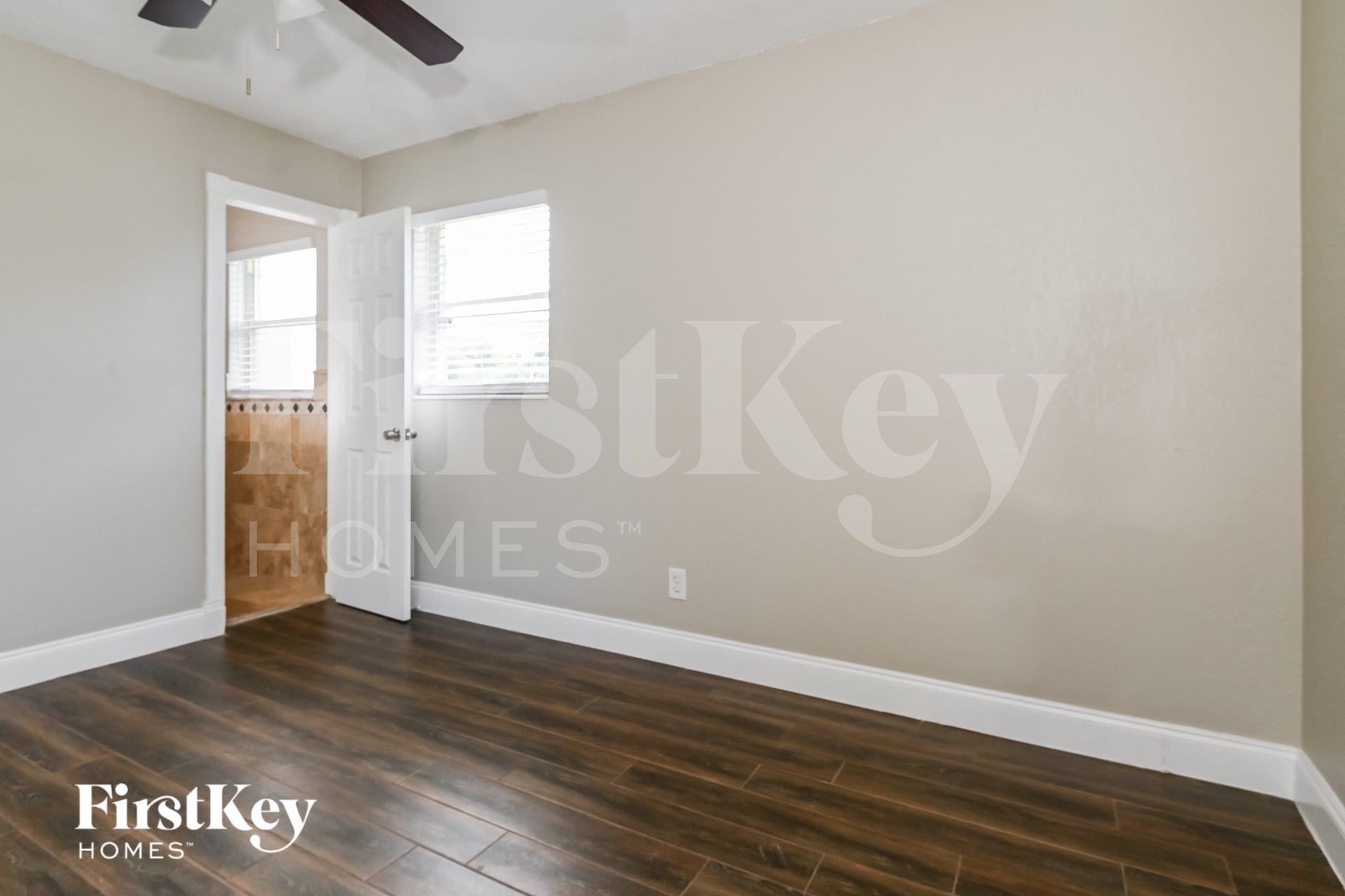Building Photo - 10847 Dulawan Dr