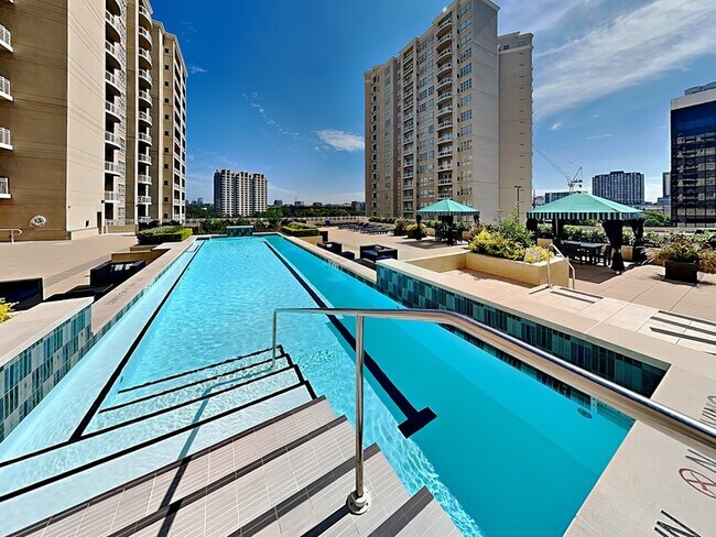 Building Photo - 3225 Turtle Creek Blvd Blvd