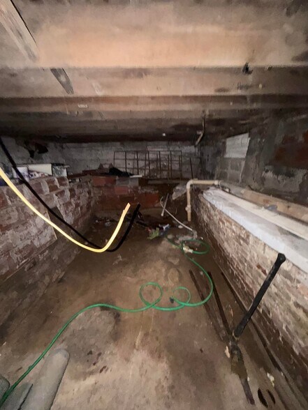 Building Photo - 3024 Glenwood Ave