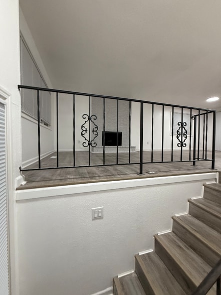 Building Photo - 7300 SW 130th Ave