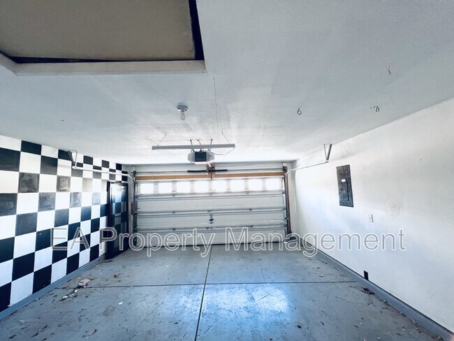 Building Photo - 4616 Stafford Pl NW