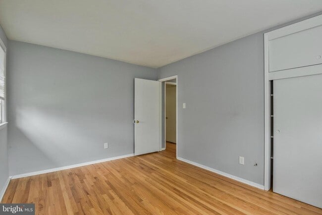 Building Photo - 14920 Carlbern Dr