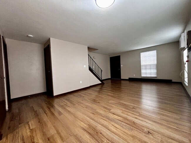 Building Photo - Townhome Living Done Right in West Milton: 2 Bedrooms, 1.5 Baths, Zero Hassle