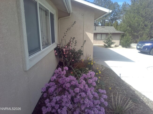 Building Photo - 1520 Cherokee Trail