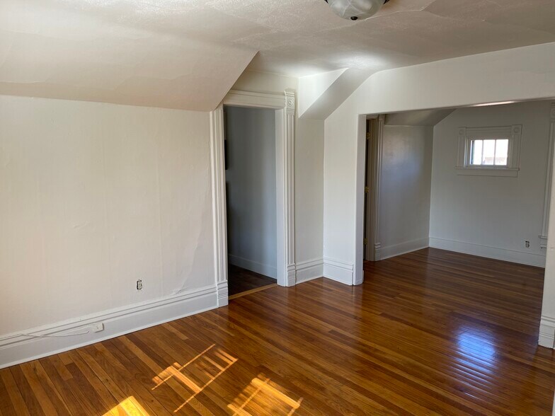 Building Photo - 821 Wright St