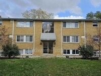 Building Photo - 1825 E 8th St