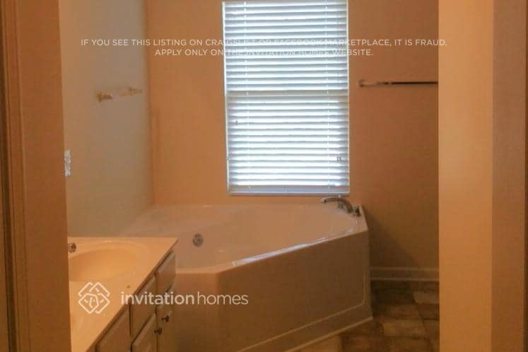 Building Photo - 1030 Franklin Ct